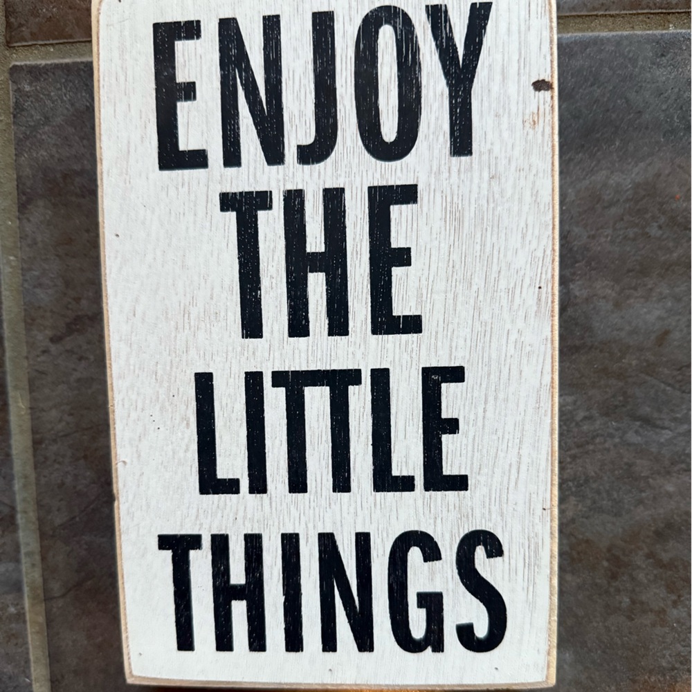 Black and White Inspirational Wall Sign